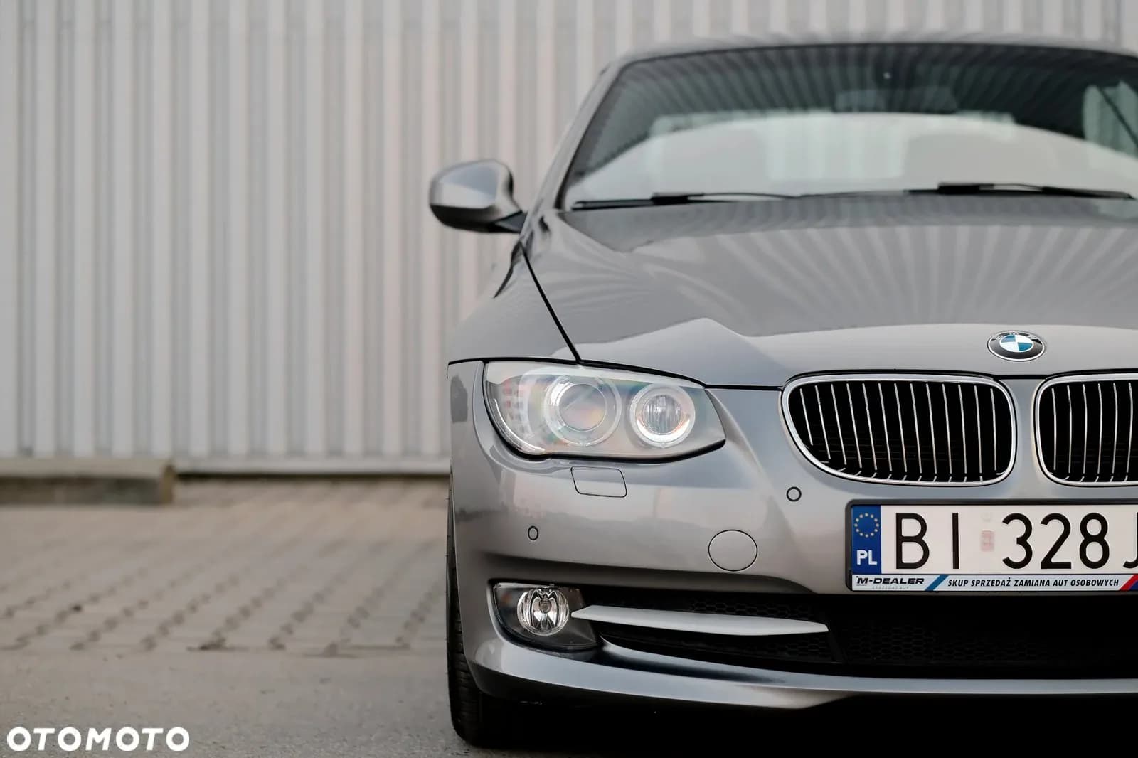 BMW Seria 3 zdjęcie 12