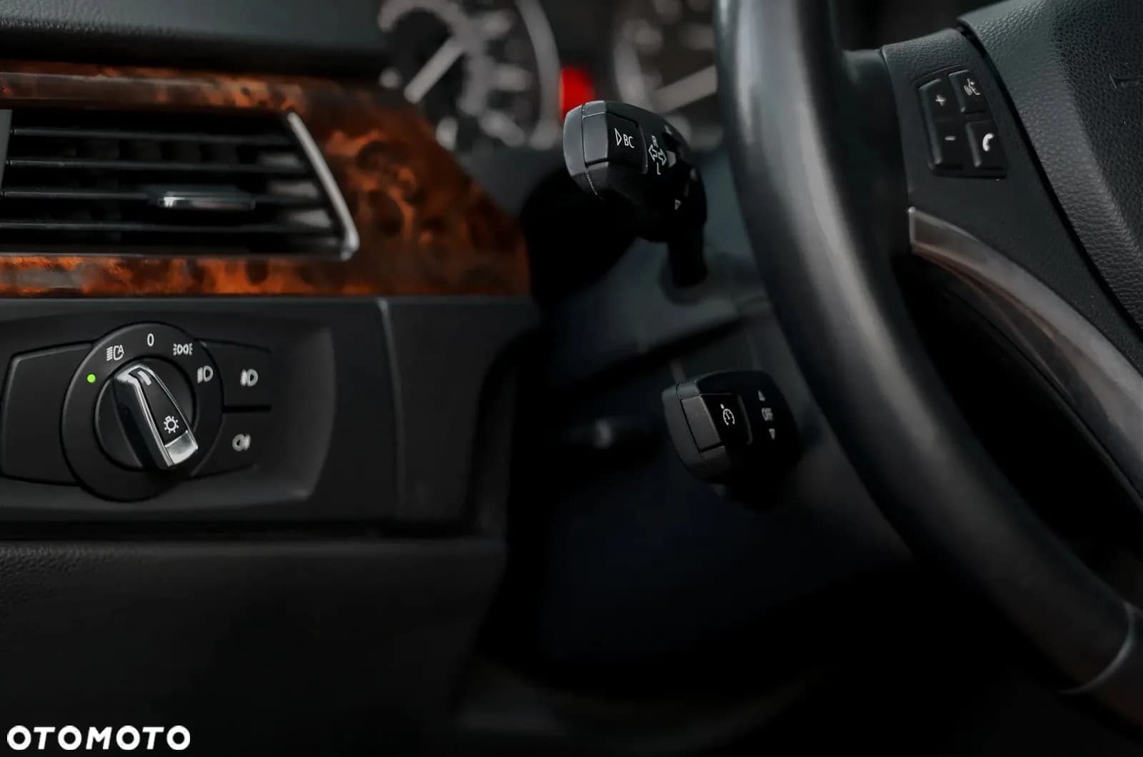 BMW Seria 3 zdjęcie 25