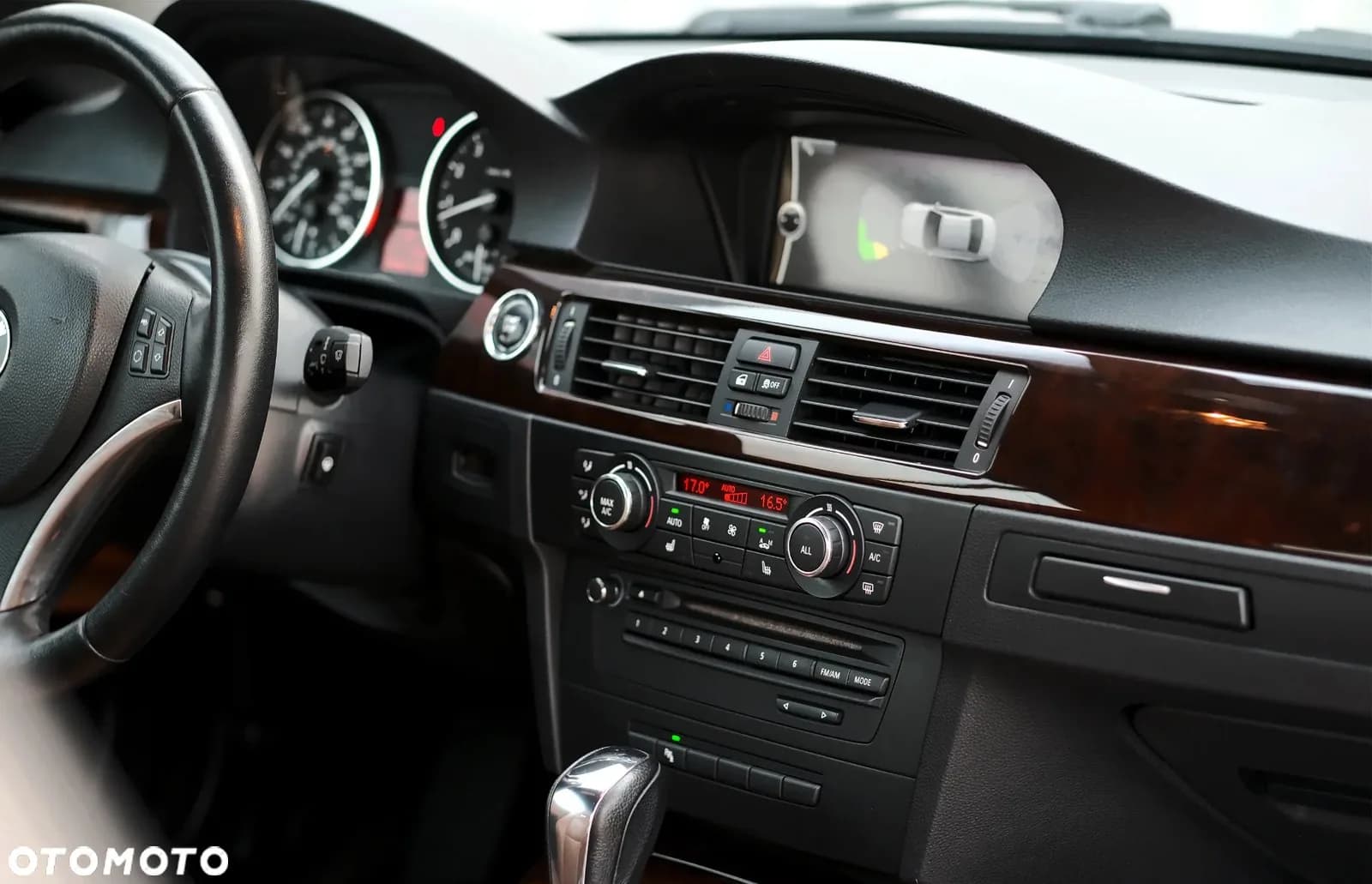 BMW Seria 3 zdjęcie 31